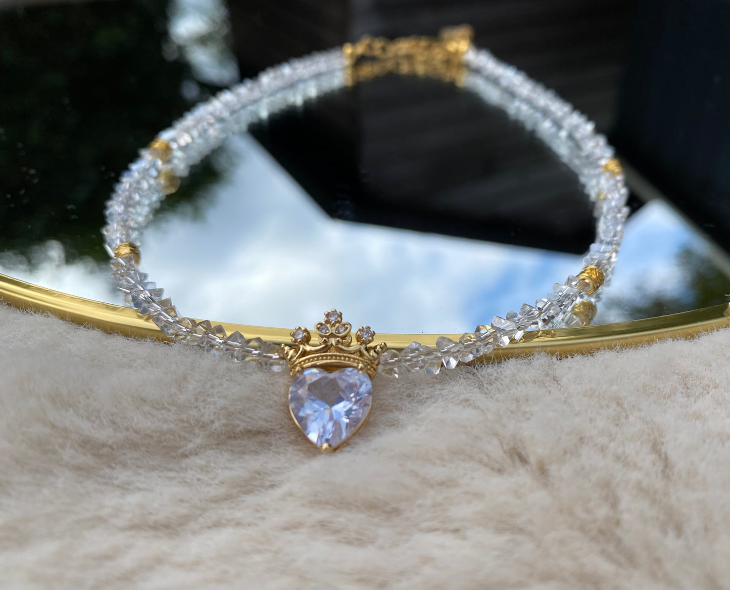 Gold Queen Heart Necklace