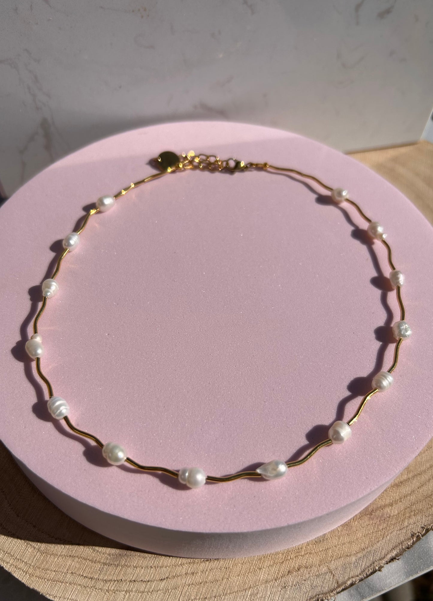 Gold Wave M, Pearl Necklace